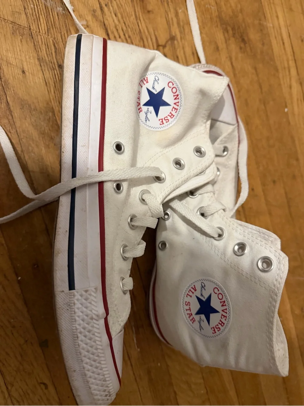 White Hi Top Converse size 8 Women size 6 mens
